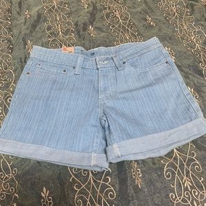 Levis, light blue jeans short, size 8